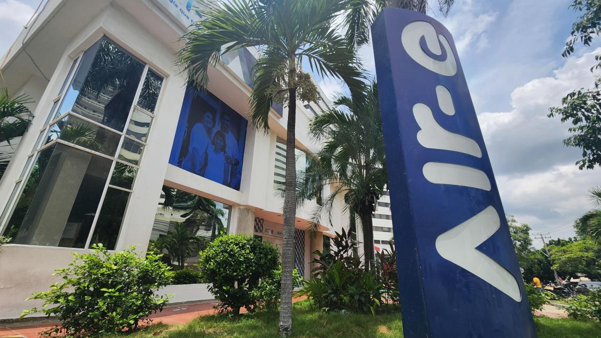 Fitch Ratings lanza una alerta sobre el impacto financiero de la crisis Air-E en empresas en el sector energético