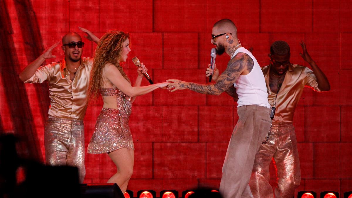 Shakira disfruta del día de equitación en la granja de Maluma después de su presentación en Medellín