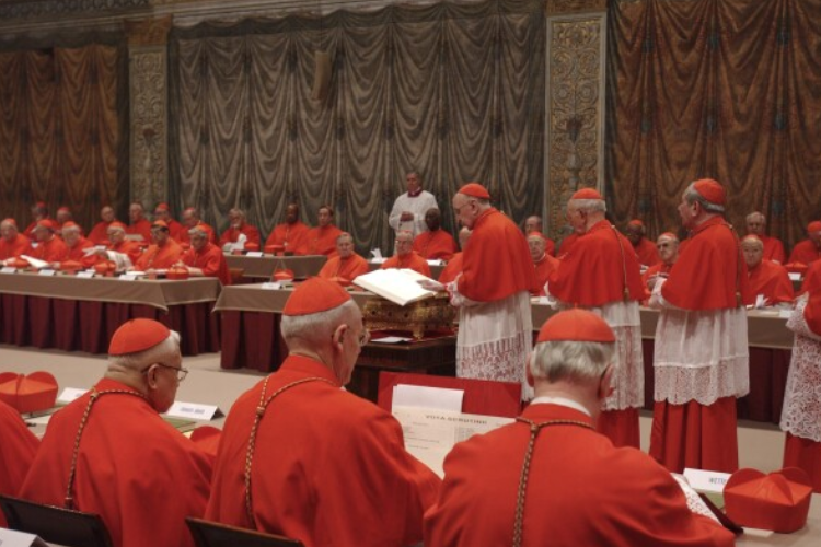 Cónclave para elegir el sucesor de Francisco comenzará el 7 de mayo –