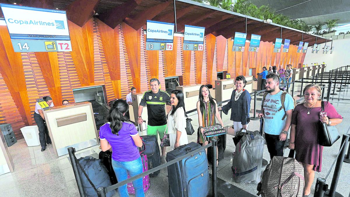 ¿Qué faltan en los proyectos de Valley, como un tren Cercanías y el aeropuerto que otorgan, para que sean realidad?