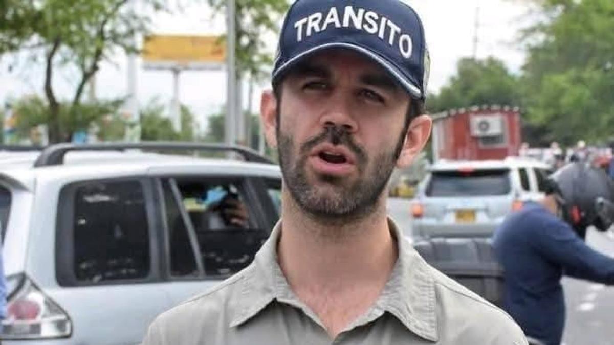 Analizan cámaras para capturar el motociclista que lo atropelló