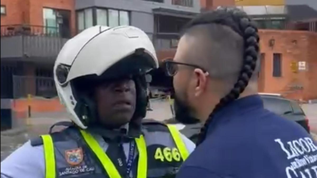 Denuncian agresión verbal e insultos racistas contra un agente de tráfico que hizo control de movilidad en Cali