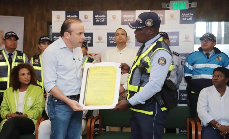 «Porque soy negro, ¿no merezco ser agente de tránsito?»: Guardián, víctima del racismo, pide justicia en Cali