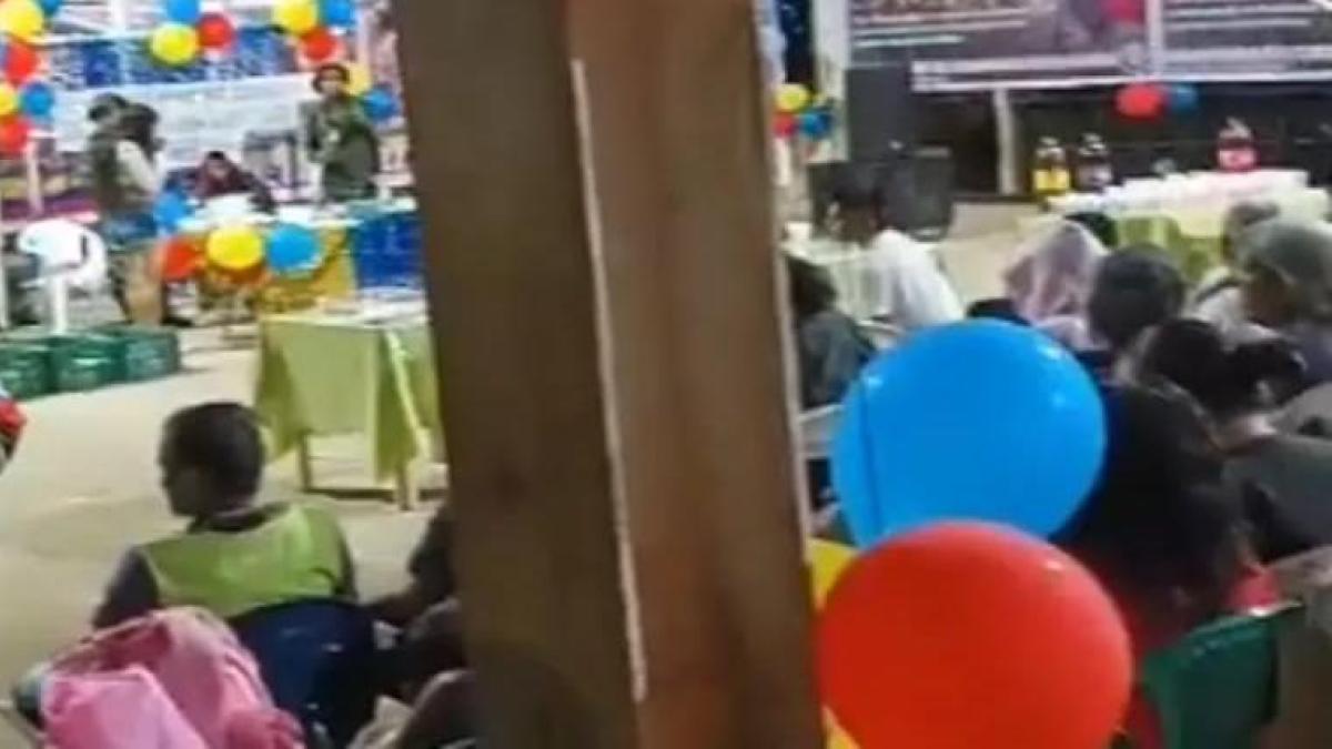 Partido disidente de FARC en una cabina comunitaria en la jamundí rural, Valle?

 – Tinta clara