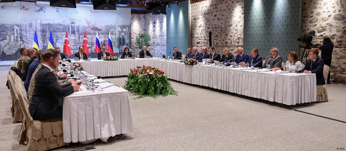 Comience la reunión entre Rusia y Ucrania en Estambul –