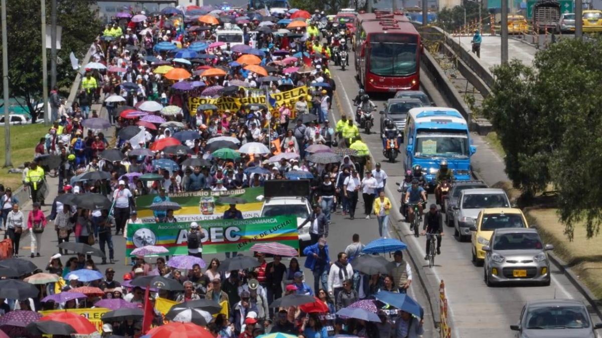 Denuncian amenazas a 127 maestros en el departamento

 – Tinta clara