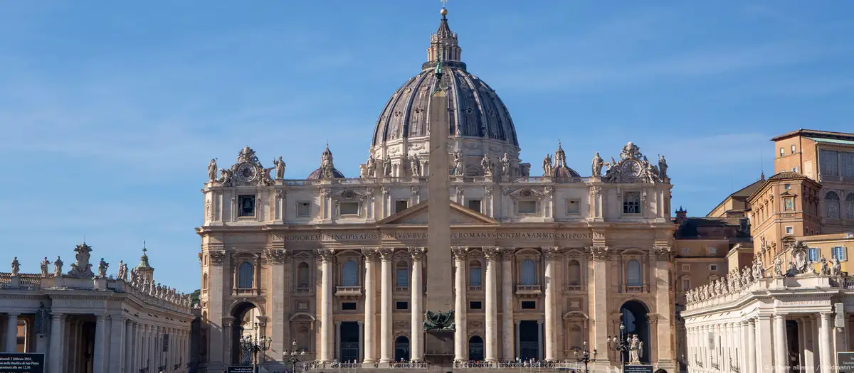 El Vaticano concluye 9 días de duelo y se prepara para el cónclave –
