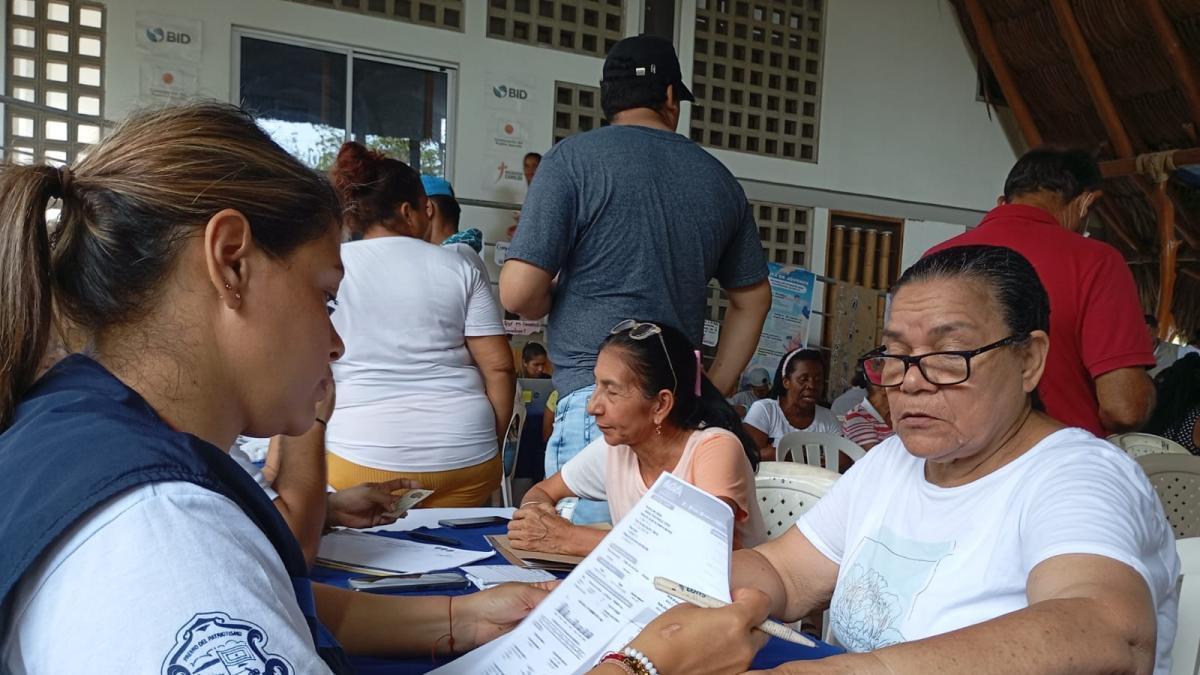 El alcalde de la alerta de Barranquilla sobre estafadores que pasan por los funcionarios de Sisben