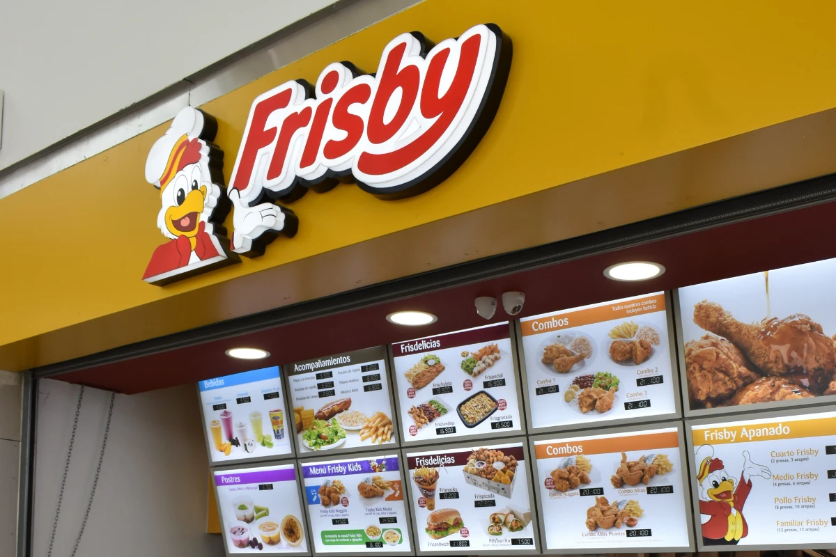 El conflicto legal entre Frisby Colombia y una supuesta franquicia en Europa –