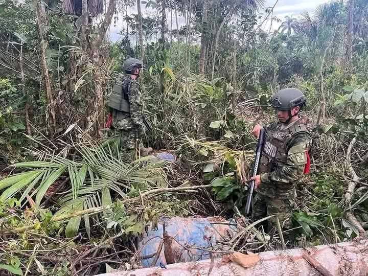 Once militares ecuatorianos asesinados por disidentes de la FARC en la frontera con Colombia –