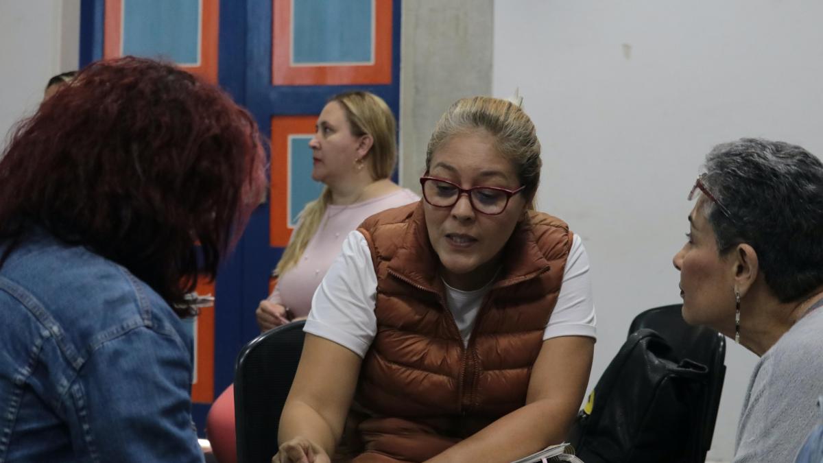 Por lo tanto, Antioquia señala la autonomía económica de las mujeres de las mujeres