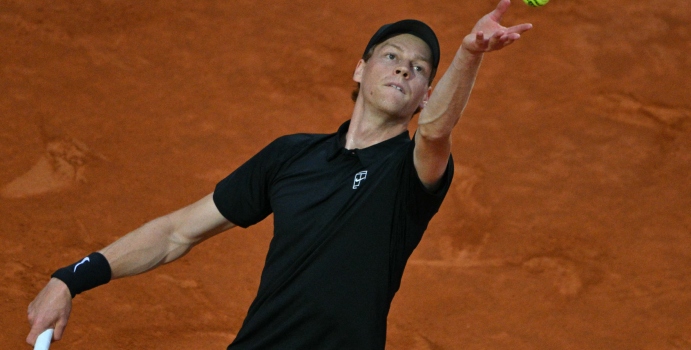 Sinner destruye a Ruud y avanza a las semifinales en Roma