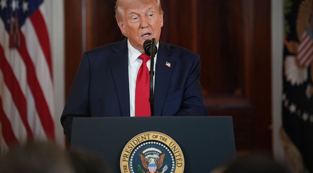 Trump insiste en las tarifas y enfría el diálogo con China –