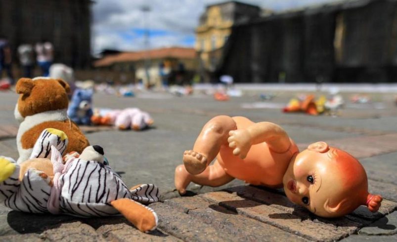 Un bebé murió en un ataque contra su padre en un municipio en Valle del Cauca: un menor habría disparado

 – Tinta clara