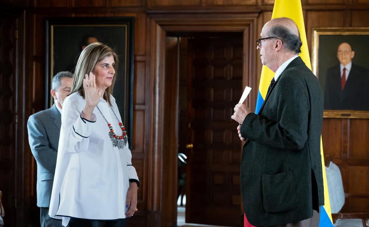 Colombia hace historia en la OEA con Laura Gil al mando –