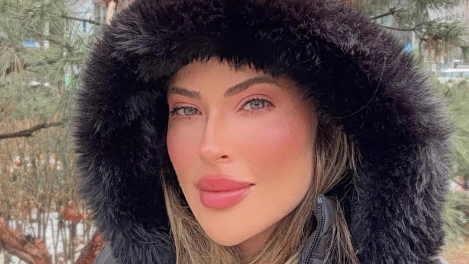 Amanda Borges, influyente brasileña, que se encuentra en un hotel japonés –