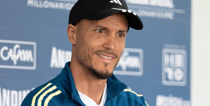 González habría pedido a esto a los millonarios