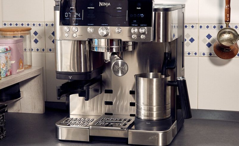 Llevo años huyendo de las cafeteras superautomáticas. Ahora he probado una superautomática-manual y no puedo dejar de usarla – Tinta clara