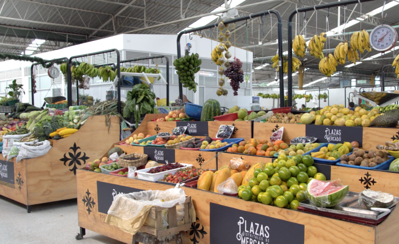 Precios de frutas, tubérculos y cerdo, pero verduras, huevos y procesados

 – Tinta clara
