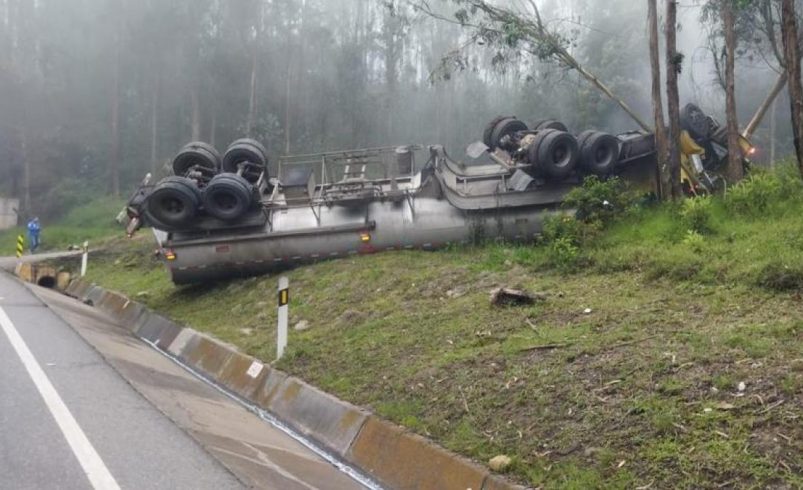 Hay un cierre total en el camino hacia la llanura.

 – Tinta clara