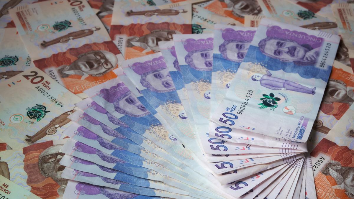 ¿Las agencias calificadas reducirán la nota de crédito de Colombia después de la decisión sobre la suspensión de las reglas fiscales?

 – Tinta clara