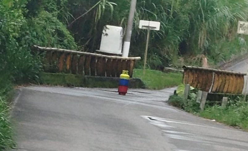Las autoridades controlaron un explosivo abandonado de la manera principal de Jamundí

 – Tinta clara