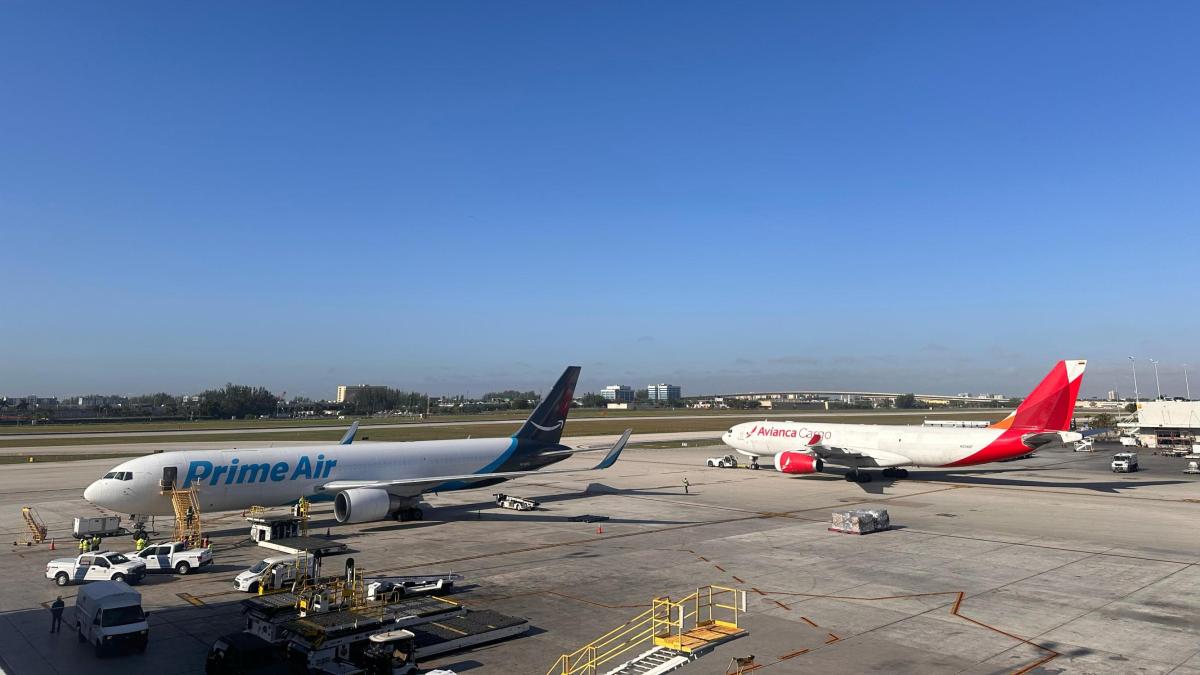 Avianca Post y Amazon Air Cargo anuncian una asociación estratégica para fortalecer la conexión en la región

 – Tinta clara