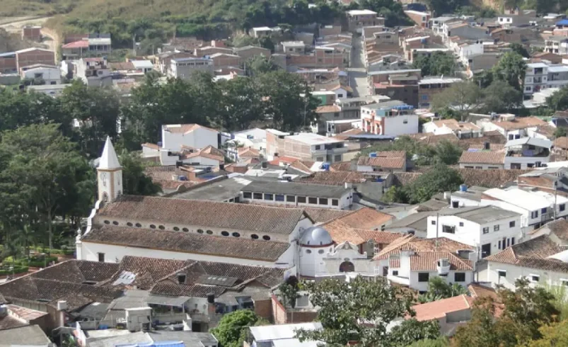 Dos policías murieron después del acoso con francotiradores a la estación en el municipio de Río de Oro

 – Tinta clara