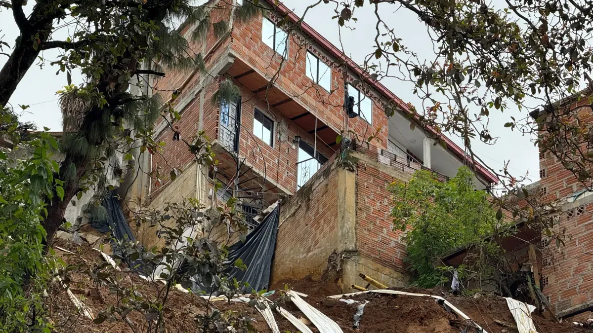 controversia en la villatina para la demolición de 23 hogares que están en riesgo

 – Tinta clara