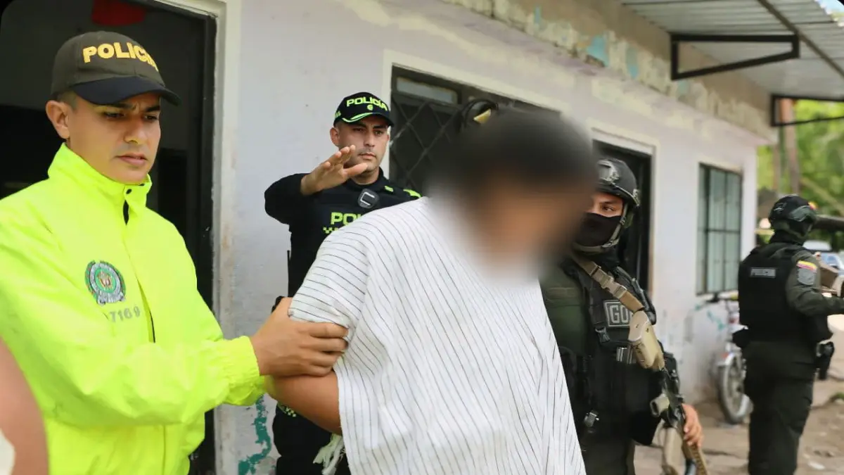 En manos de la justicia, también conocida como Julieta, la reina del Sicariato en la región de Ariari, en la línea de meta

 – Tinta clara