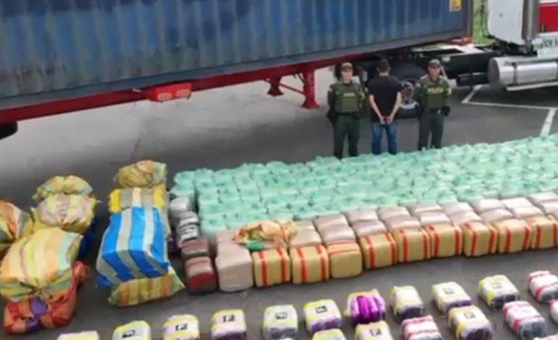 En productos para el baño de la casa, camuflaron cinco toneladas de marihuana en las carreteras de Valle del Cauca

 – Tinta clara