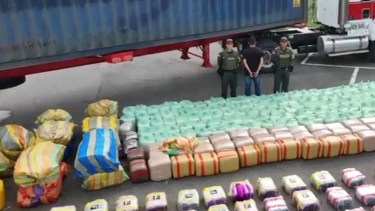 En productos para el baño de la casa, camuflaron cinco toneladas de marihuana en las carreteras de Valle del Cauca

 – Tinta clara