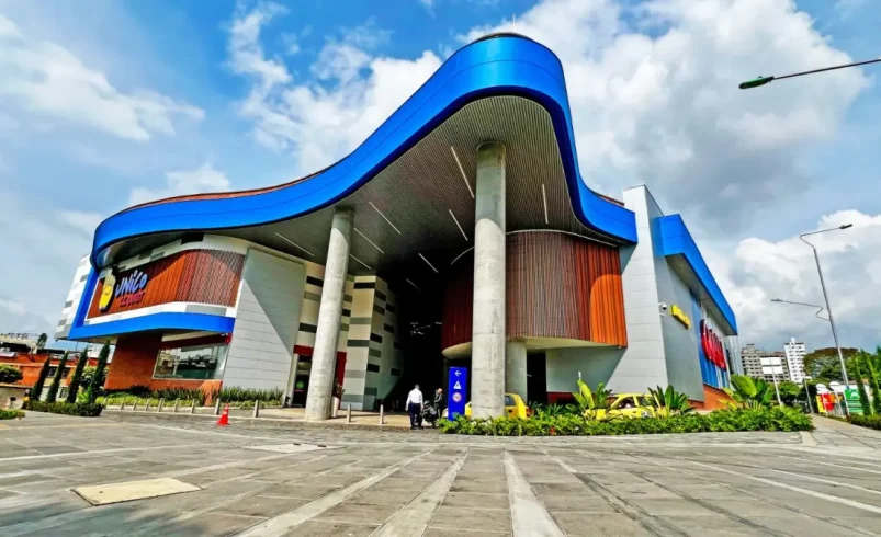 Este es el primer centro comercial del país con un premio al mercado comercial internacional: se fundó en Cali

 – Tinta clara