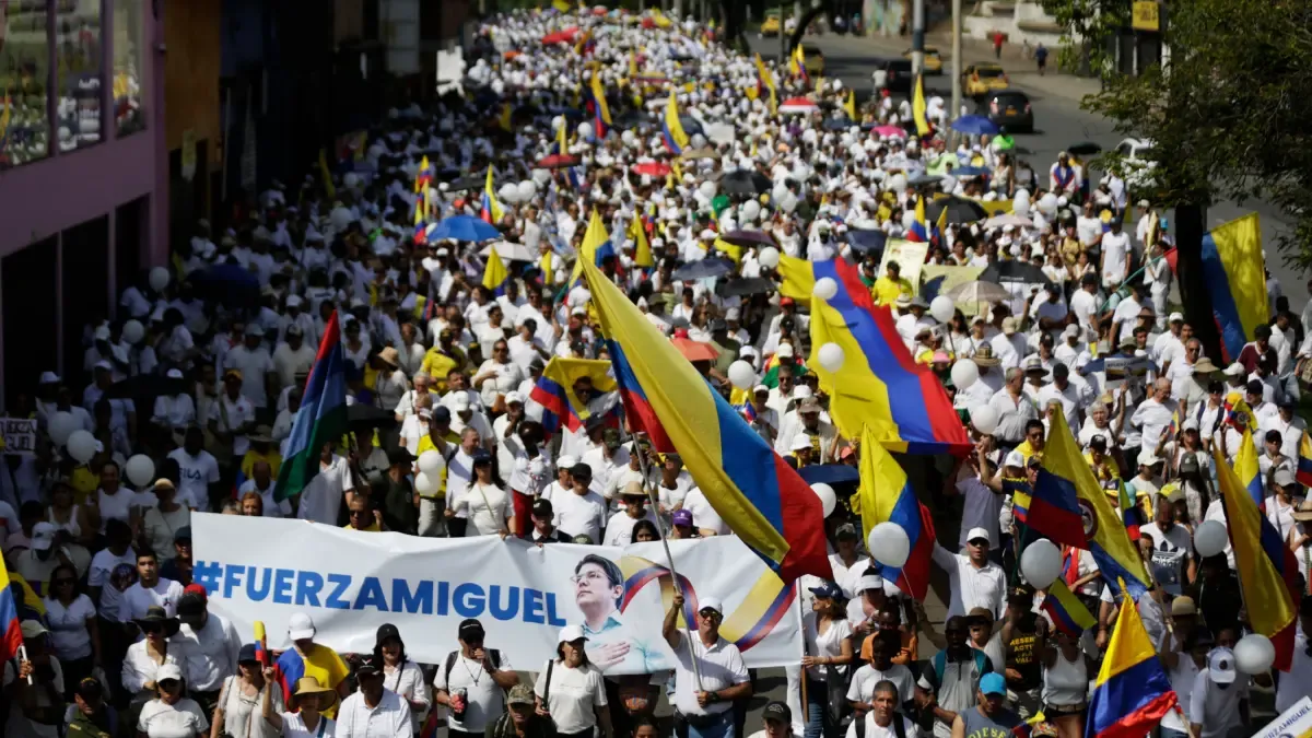 Fifth Street, atibuida e incluso con banderas de 800 metros

 – Tinta clara