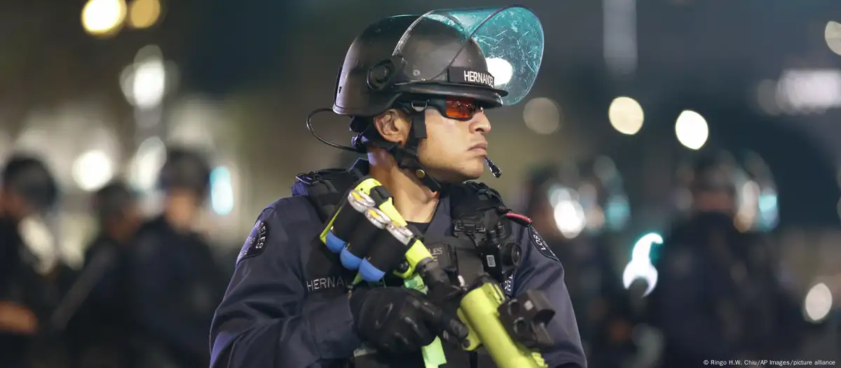 Migrantes arrestados en redadas en Los Ángeles – 

 – Tinta clara