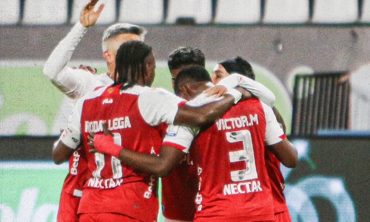 Santa Fe exprimió Millonarios y Nacional en jonrones

 – Tinta clara