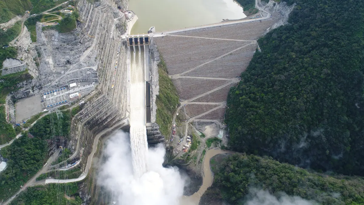 El gobierno colombiano exporta a Ecuador Energía generada por hidroeléctrica

 – Tinta clara