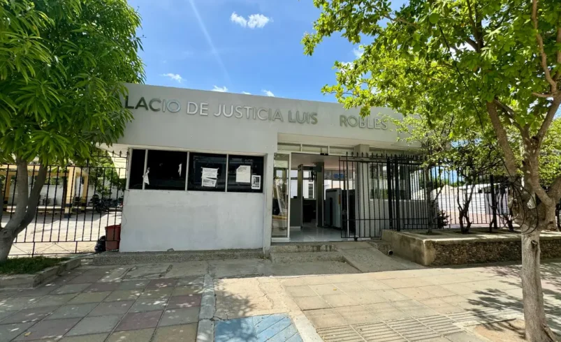 Tres procesados por un fraude millonario con títulos judiciales, la oficina del fiscal ya acusó

 – Tinta clara