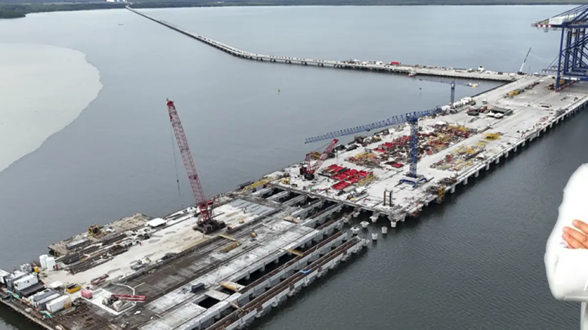 El gerente de Puerto Antioquia entrega detalles de la megaobra, que está en su etapa final

 – Tinta clara