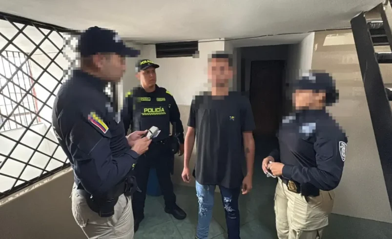 Capturan a un extranjero que tuvo una circular roja interpol por violación

 – Tinta clara