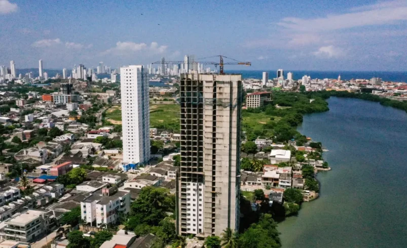 La oficina del alcalde de Cartagena se compromete a completar el trabajo del edificio Lagos del Cabroero en Torices, que tiene más de 78 familias de compradores en suspenso

 – Tinta clara
