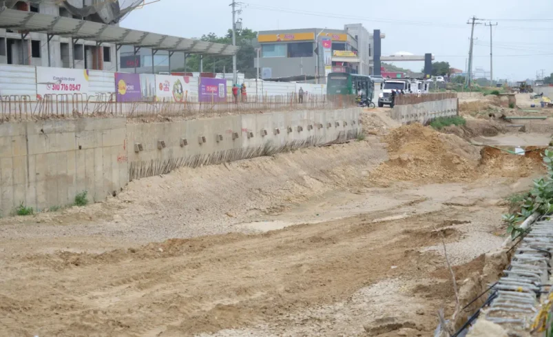 Admiten la demanda contra las invías y el gobierno del Atlántico por demoras en las obras de Gran Vía; Los comerciantes denuncian pérdidas millonarias

 – Tinta clara