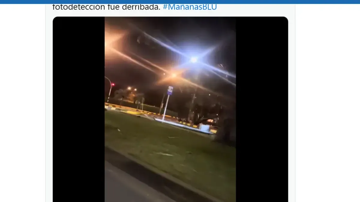 La policía está buscando dos hombres de motocicletas que causaron daños a las fotomulturas

 – Tinta clara