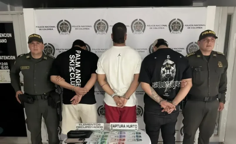Esta fue la señal que salvó la vida de secuestro en un automóvil para alertar a la policía en el sur de Cali

 – Tinta clara