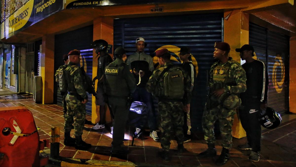 La comunidad regresa con miedo mientras los explosivos y las fuertes presiones persisten en el área rural

 – Tinta clara