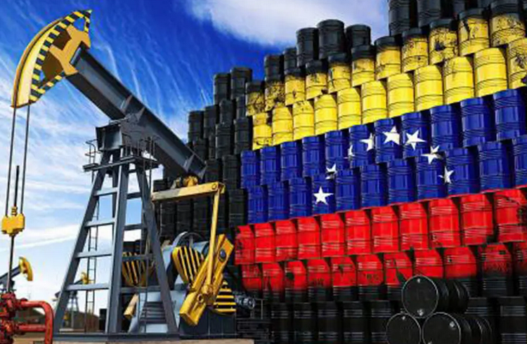 Trump permitirá que Chevron reanude la cción de petróleo en Venezuela, pero sin pagar regalías o impuestos, más

 – Tinta clara