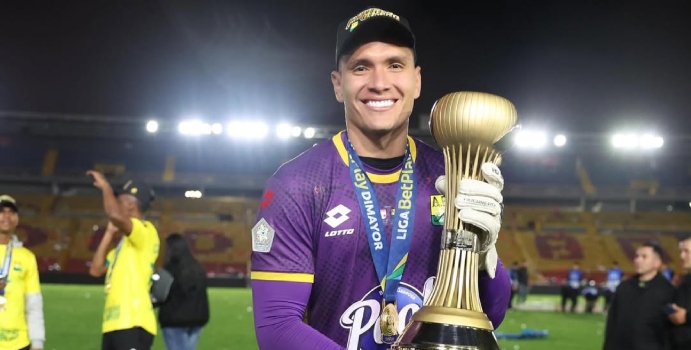 Aldair Quintana dejará Bucaramanga para un gran continental

 – Tinta clara