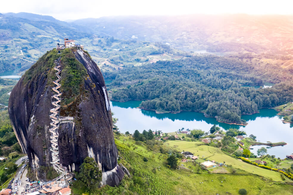 El turismo supera el café y el carbón y ya compite con el petróleo en Colombia – 

 – Tinta clara