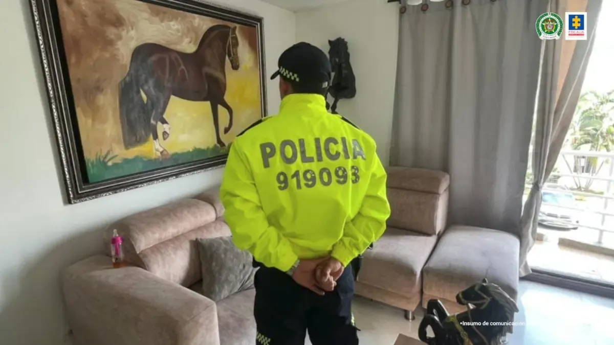A través de la extorsión, Banda acumuló $ 3,160 millones en casas e incluso autos de alto nivel en Cali:

 – Tinta clara
