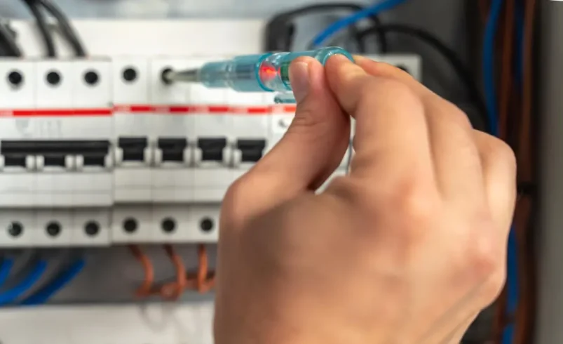 ¿Deberían los contadores de energía cambiar después de los requisitos de la superintendencia de la industria y el comercio? Estas son las nuevas reglas

 – Tinta clara